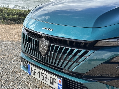 Avec son restyling, la Peugeot 308  gagne en personnalité