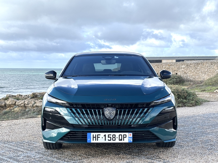 Avec son restyling, la Peugeot 308  gagne en personnalité