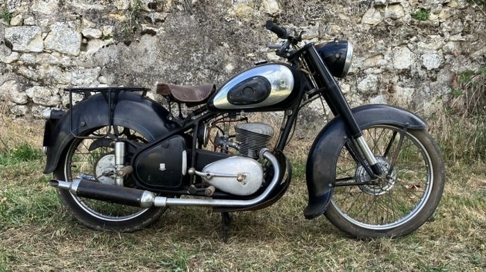 Peugeot 176 TC4 175 cm3 1953 (lot n° 9)