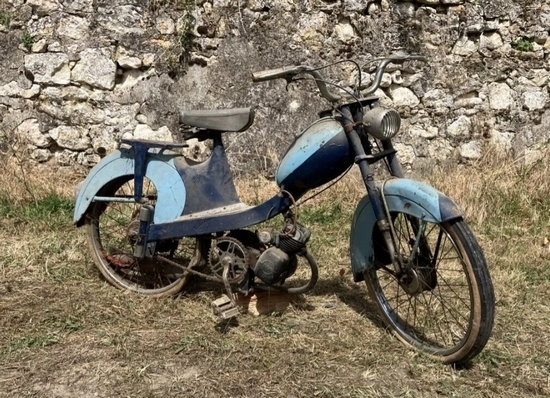 Cyclomoteur Cazenave (lot n° 33)