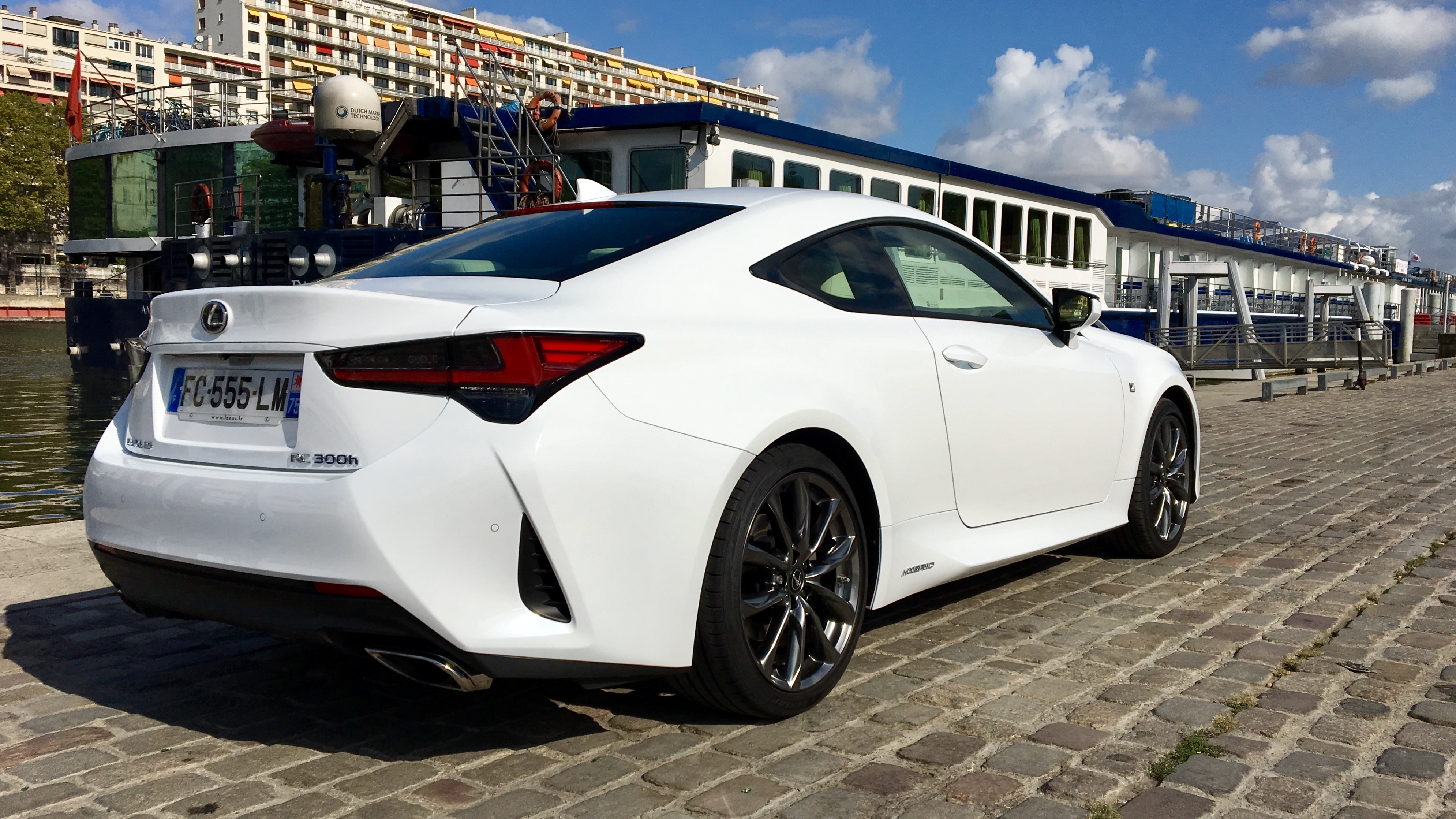 Lexus coupé sport clearance