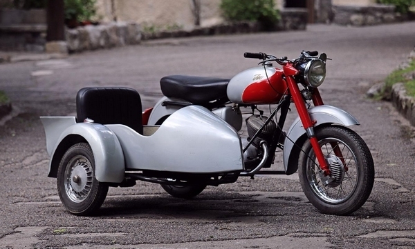 Iso 150 cm3 1963 avec side-car (lot n° 35)