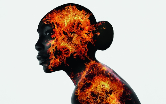 Venus Williams participe cette année au calendrier Pirelli, après sa sœur Serena en 2016. Le feu est son élément.