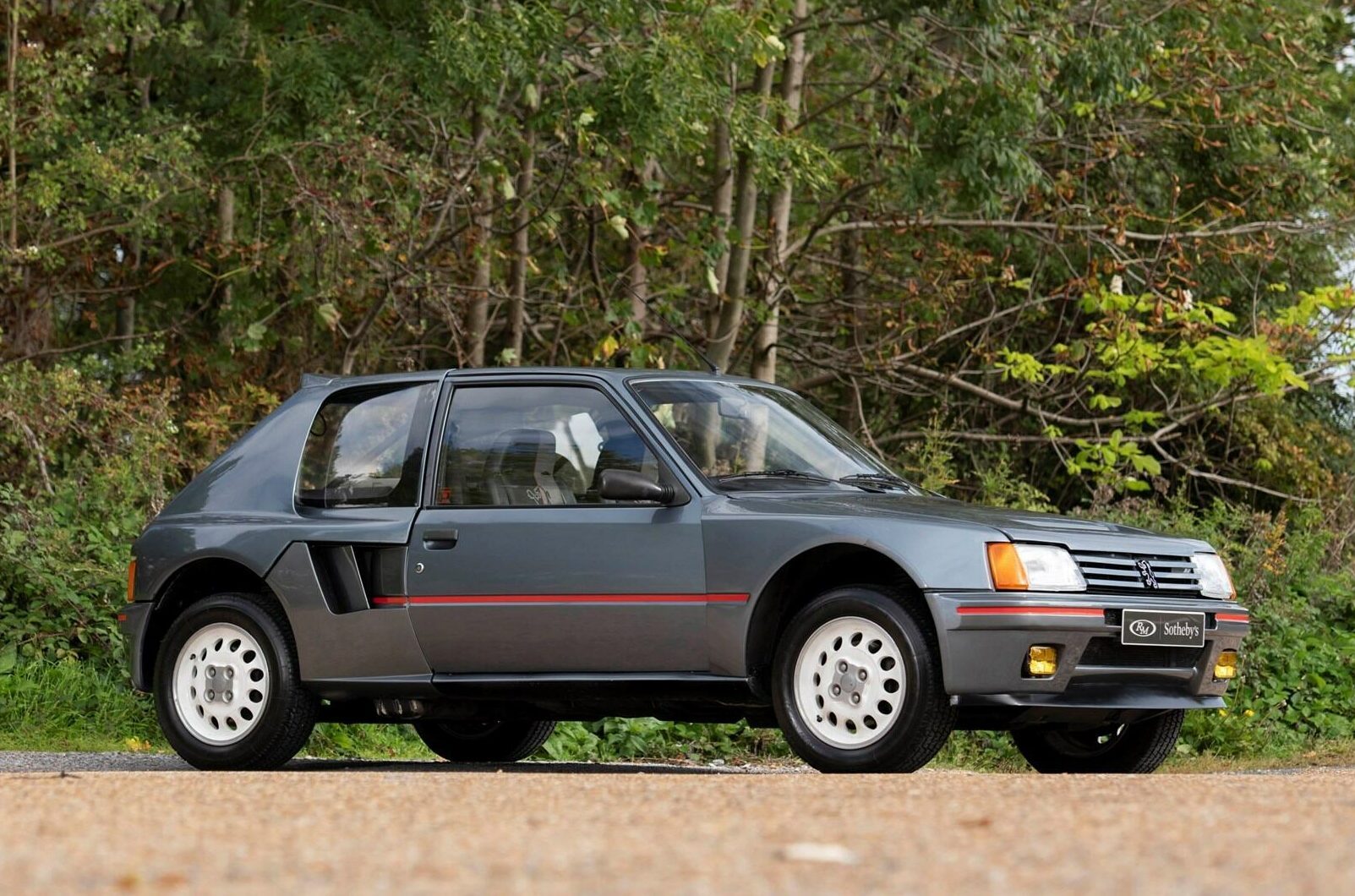 La Peugeot 205 Turbo 16 vaut-elle plus de 250 000€