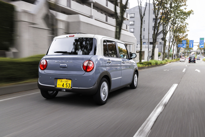 Cette voiture peut rouler jusqu'à 140 km/h. En option, elle peut recevoir une transmission intégrale. Photo Thomas Antoine.