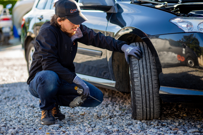 À l'image de GoMecano, plusieurs enseignes se spécialisent dans les réparations automobiles sur le lieu de travail.