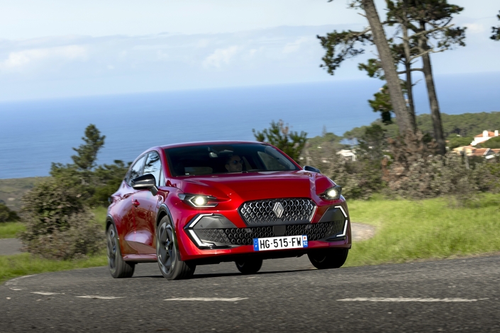 La nouvelle Renault Clio 6 est-elle aussi séduisante que la R5 ?