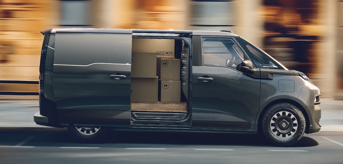 Le prochain Renault Trafic électrique fait salon à Solutrans