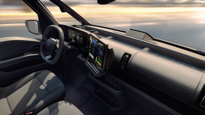 Le prochain Renault Trafic électrique fait salon à Solutrans