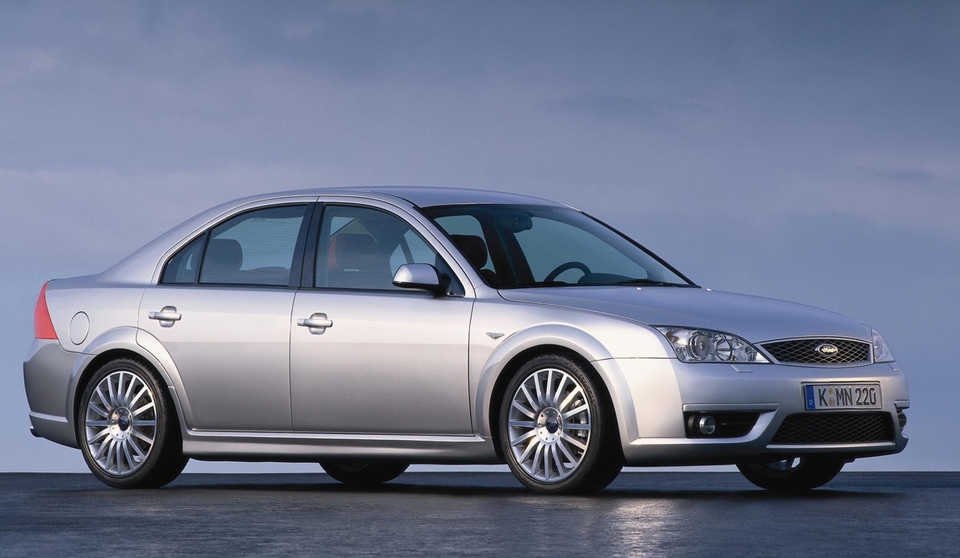 ford-mondeo-st220-2002-2006-quelque-chose-d-une-aston-d-s-6-000