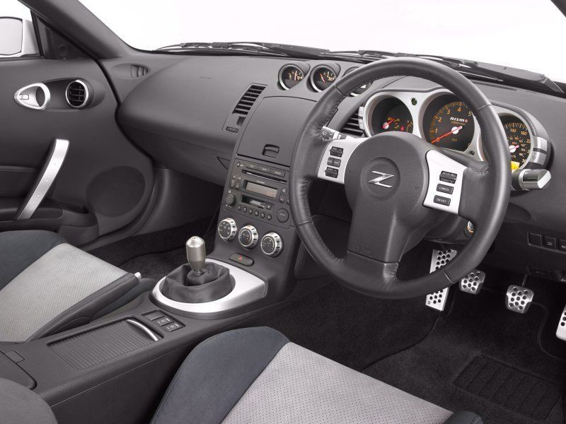 Ниссан 350з салон
