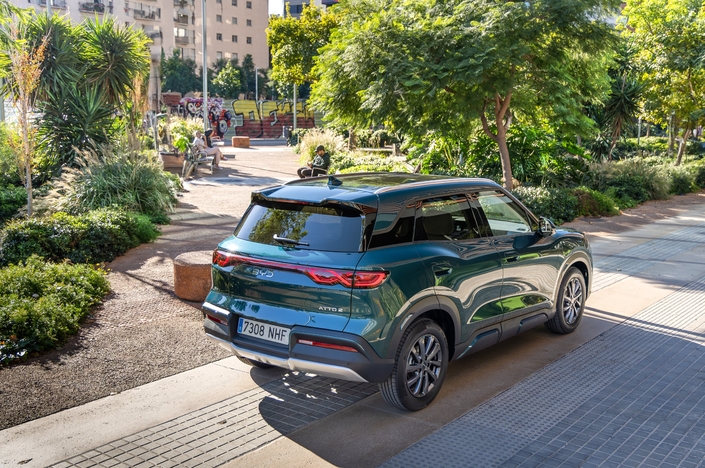Le BYD Atto 2 DM-i n’est pas parfait, mais avance de sérieux arguments