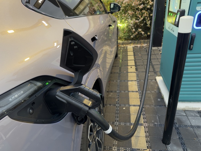 Electra propose un kWh à 0,29 €, moyennant 0,90 € d’abonnement mensuel. Soit moins cher que certains tarifs proposés aux copropriétés.