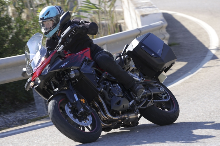 La Honda CB1000GT  est-elle une vraie GT ?