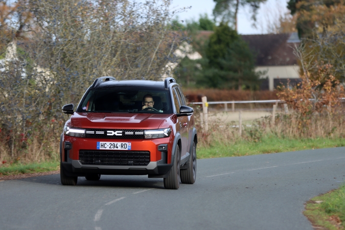 Le Dacia Bigster affronte le Citroen C5 Aircross dans un match des SUV compacts abordables