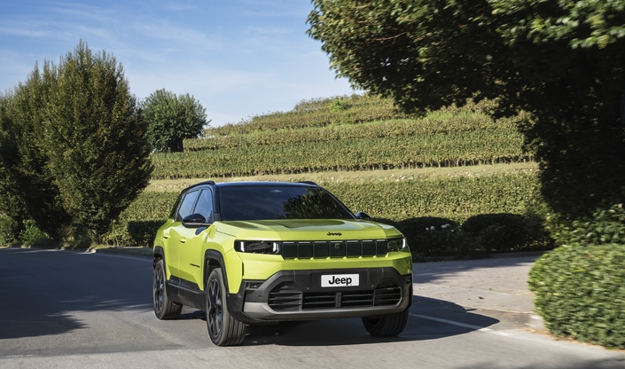 Malgré son allure très typée SUV et anguleuse, la Jeep Compass se targue d’un Cx de 0.29. Les boucliers et passages de roue ont été soigneusement travaillés pour favoriser l’aérodynamique.