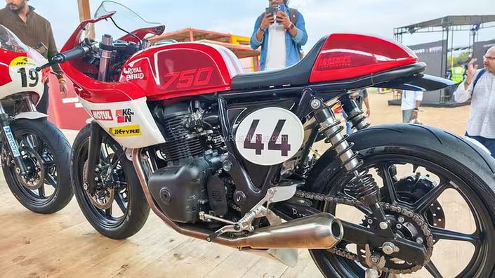 La nouvelle Royal Enfield Continental GT 750 entre en piste !