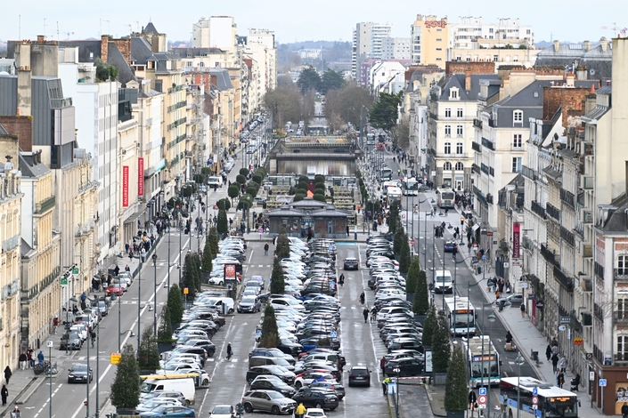 Le parking Vilaine de 249 places, le long des quais de Rennes (Ille-et-Vilaine), est fermé depuis le 1er septembre 2025. Sa fermeture suscite aujourd’hui le mécontentement chez les commerçants.