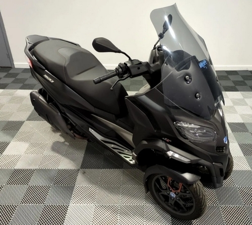 Piaggio MP3 530 HPE 2025 (lot n° 16)