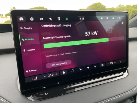 Bon point, l'Elroq est équipé d'un système de pré-conditionnement de la batterie manuel ou automatique.