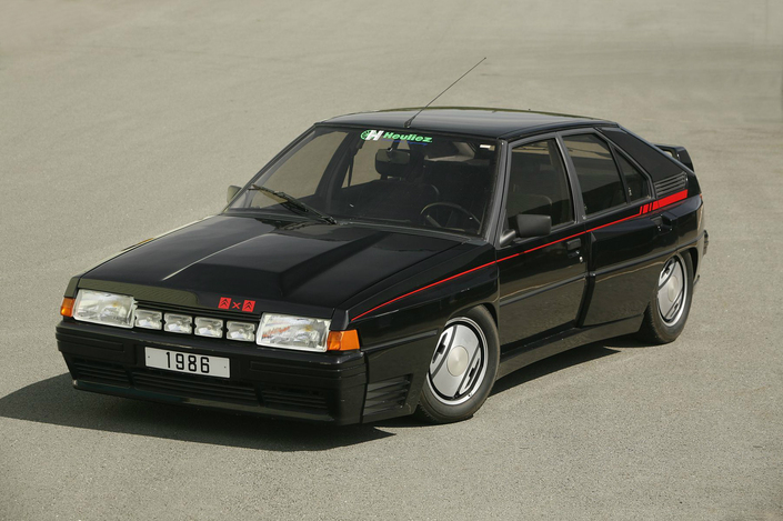 Toutes les Citroën BX 4TC de route, les Série 200, seront peintes initialement en blanc, sauf une...