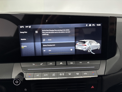 Le système multimédia profite d’un nouveau processeur. Il est toujours plus lent que certains systèmes concurrents.