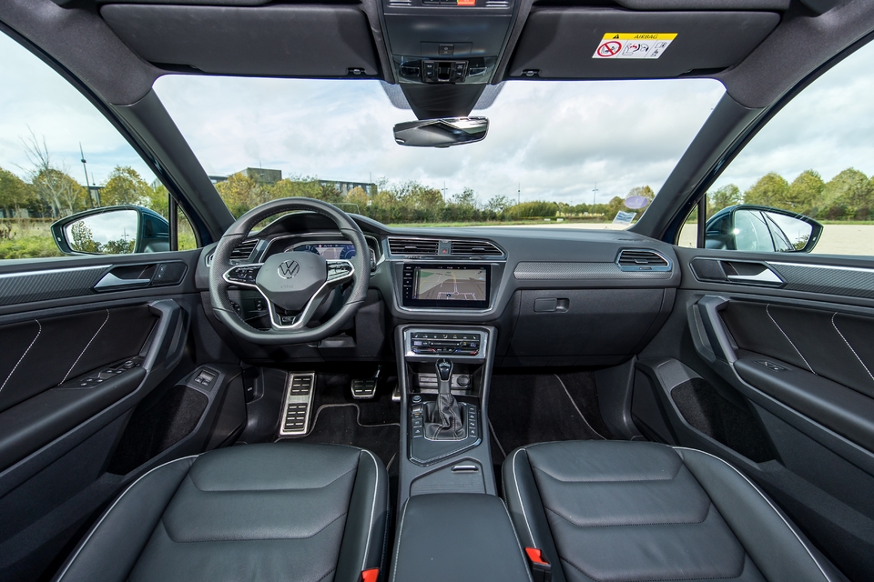 Comparatif vidéo Jeep Compass 4xe VS Volkswagen Tiguan eHybrid deux