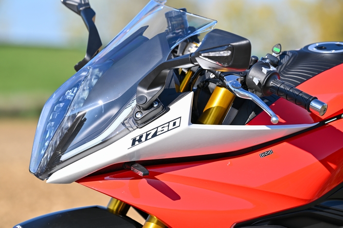 Avec la K750, Mash nous donne sa vision de la sportive