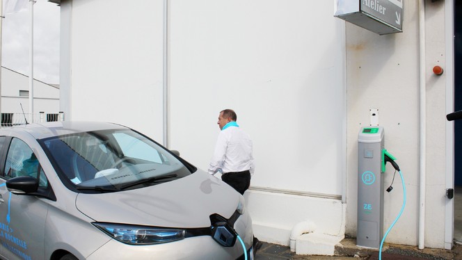 Renault offre une heure de recharge quotidienne dans ses concessions