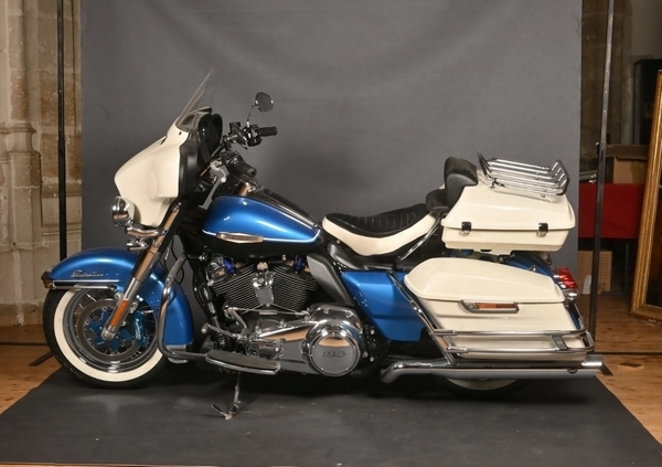 Harley Davidson FLH 1870 Electra Glide Revival 2021 (lot n° 14)