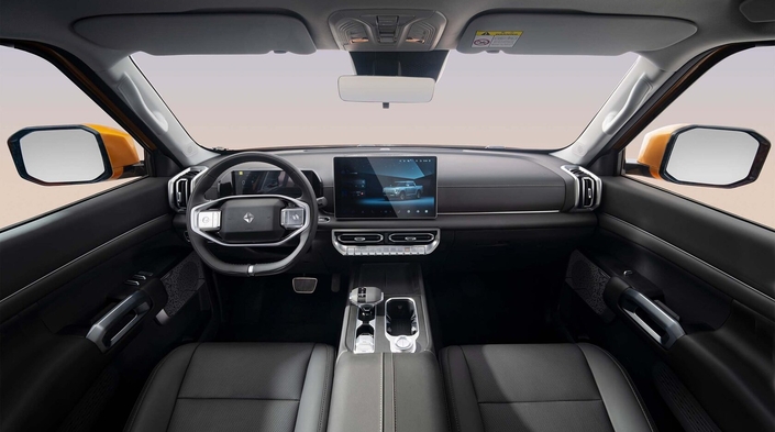 L’intérieur paraît presque cossu dans ces premières images officielles.