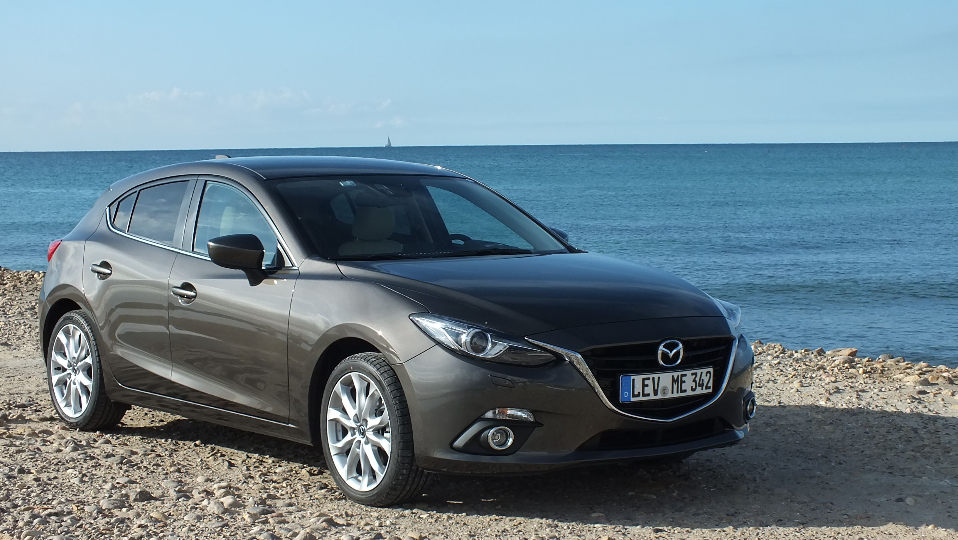 Essai vidéo Mazda 3 compacte hors norme