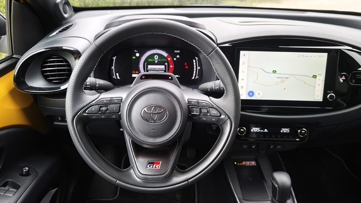 Le Toyota Aygo X restylé fait sa révolution, mais est hors de prix