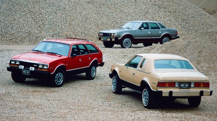 L'AMC Eagle se déploie initialement en trois carrosseries, break, berline et coupé deux portes.