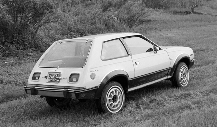 Disponible également dès 1981, l'Eagle Kammback, du nom de l'ingénieur qui a théorisé l'intérêt aérodynamique des poupes tronquées, prend le relais de la Gremlin.