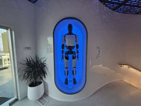 Nous sommes allés déjeuner chez… Elon Musk