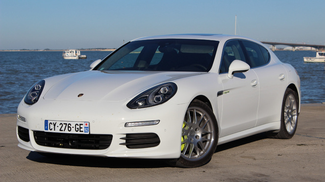 Essai - Porsche Panamera restylée : l’hybride, le bon choix