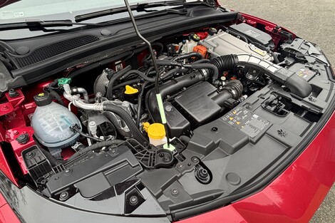 La nouvelle Renault Clio hybride a-t-elle toujours tout d’une grande ? Notre verdict après un Lisbonne-Paris de près de 2 000 km