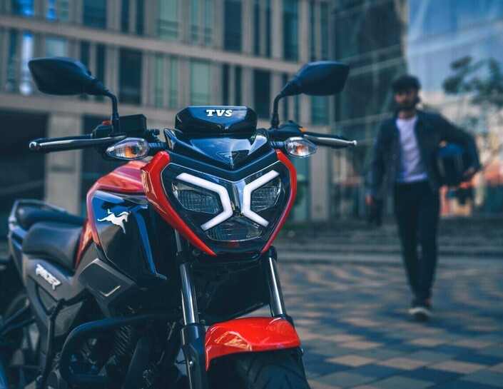 Vous ne le connaissez pas… mais c’est lui qui influence déjà votre prochaine moto