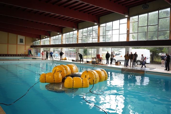 Ça y est, la Jaguar de la piscine a retrouvé la terre ferme