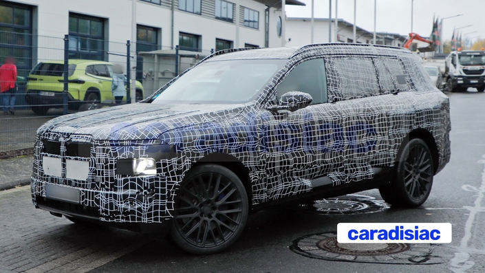 Chassé par le malus écologique du territoire français, le BMW X7 en changeant de génération pourrait repasser la frontière pour réinvestir les concessions BMW en France. Pour le moment, ce modèle est en pleine période de tests sur la route, sa présentation est prévue pour la fin de 2026 pour une commercialisation au début de 2027.