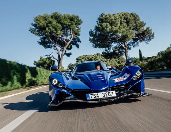 Si cette chose apparaît dans votre rétroviseur central, vous la laissez passer ?