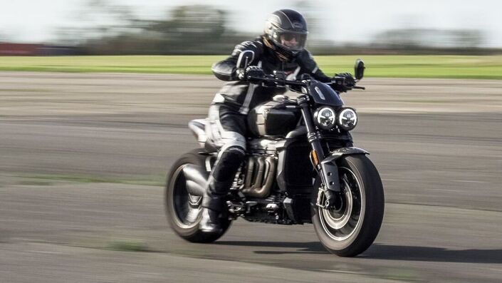 La Triumph Rocket 3 TFC boostée par TTS Performance.