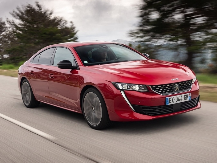 Le "haut de gamme" français est-il bradé en occasion ? Caradisiac a épluché des milliers de petites annonces