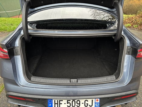 Avec une contenance de 491 litres, le coffre de la BYD est intéressant.