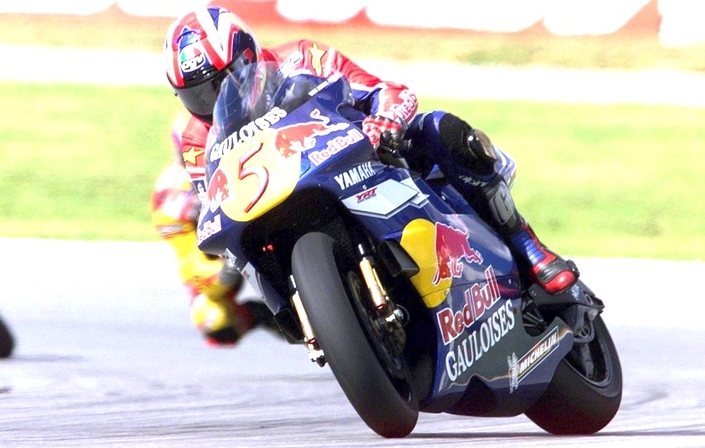 Du “Doctor” au “Slide King” : les surnoms les plus fous du MotoGP et ce qu’ils racontent vraiment