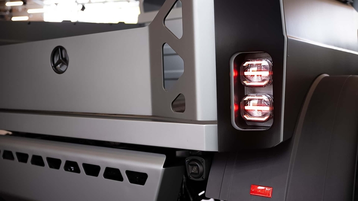 Mercedes transforme un Unimog en utilitaire de luxe