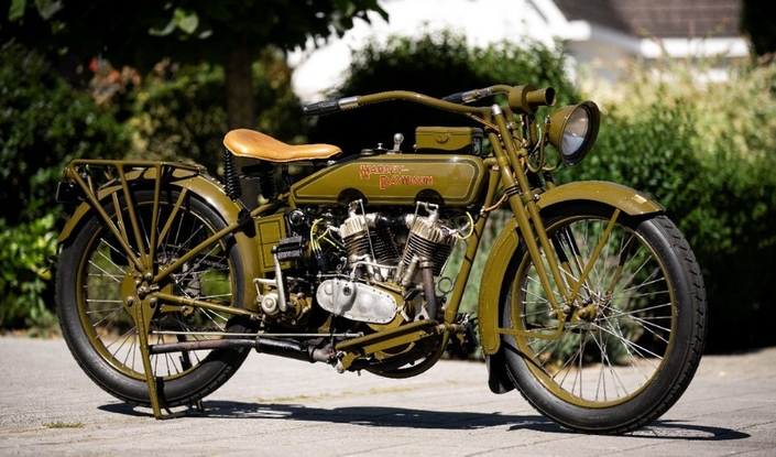 La Harley-Davidson de 1919 a retrouvé sa superbe d'antan.