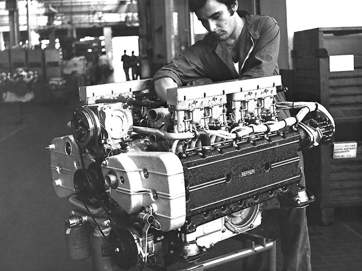 Le moteur des Ferrari BB n'est pas un boxer mais un 12-cylindres à plat.