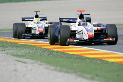 GP2 Valence Course 1 : Petrov gagne, Glock rate le coche